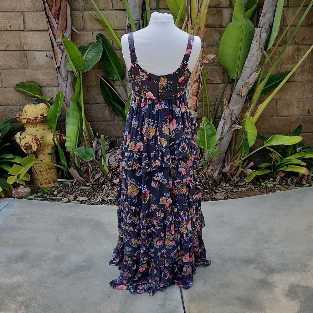 Cinq à Sept Alanis Tired ruffle Silk Dress size 0 - Picture 3 of 10